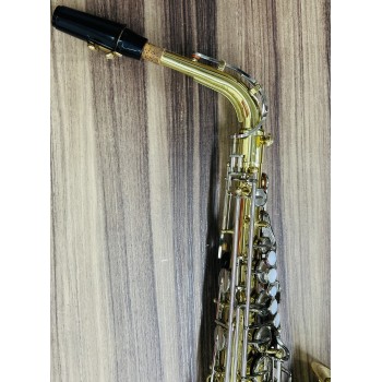 Sax Alto Yamaha YAS-23 Laqueado Com Chaves Niqueladas